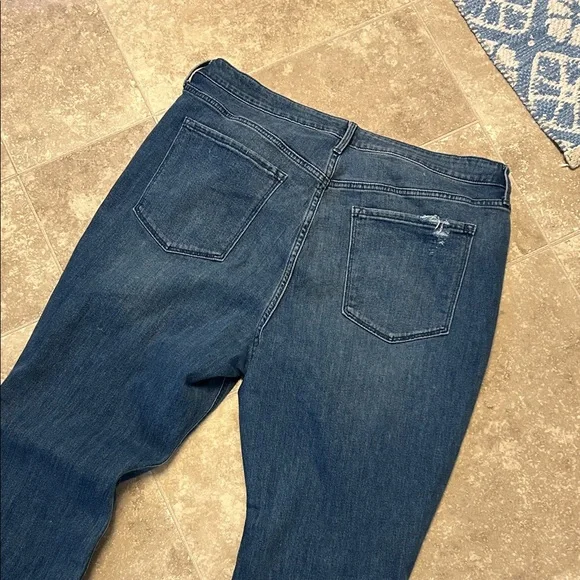 Old Navy Size 18 High Rise Wow Flare - Picture 4 of 4